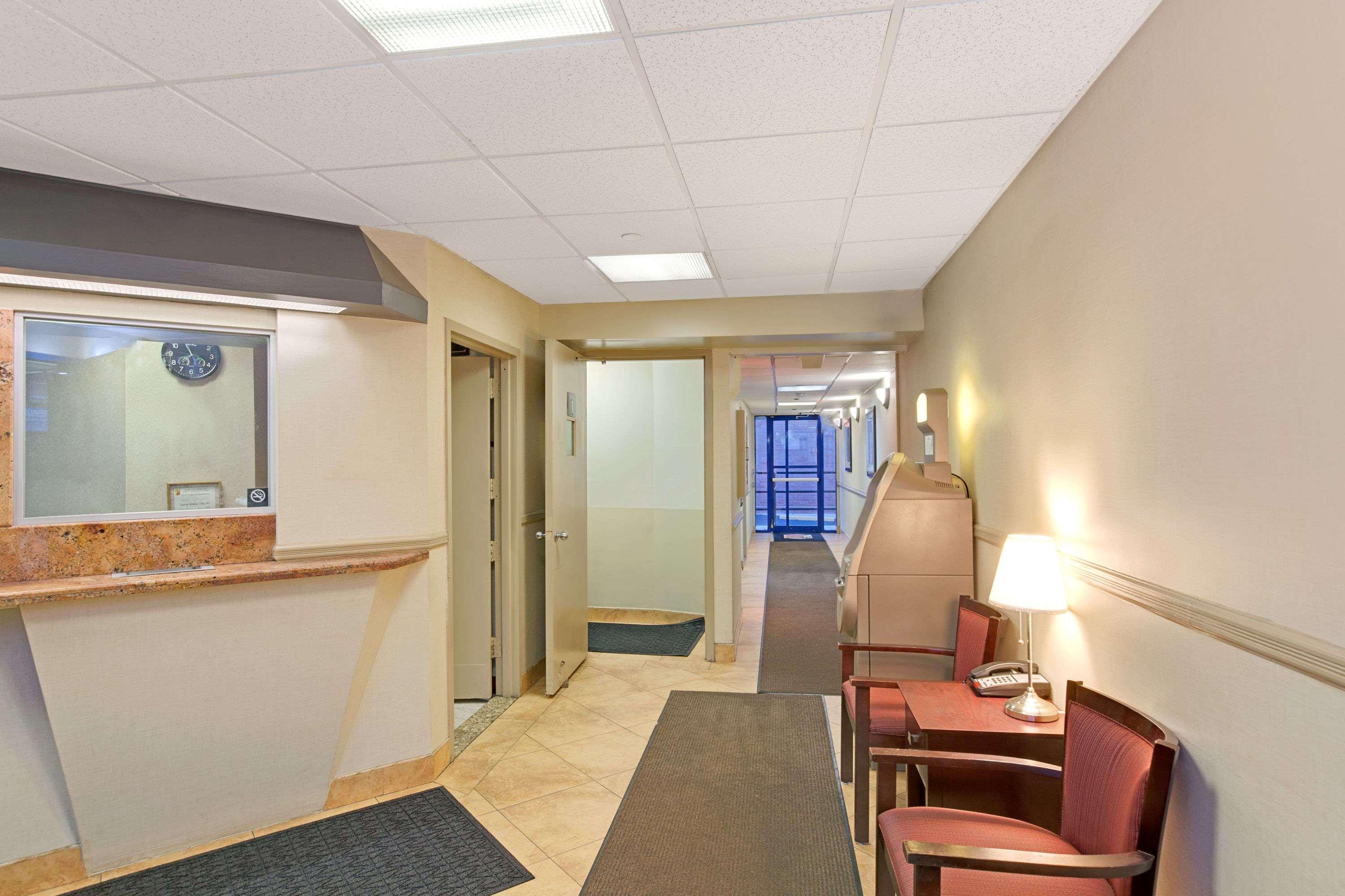 Super 8 By Wyndham Long Island City Lga Hotel New York Luaran gambar
