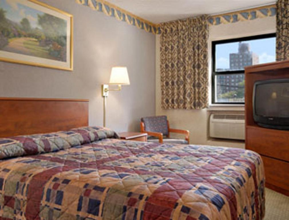 Super 8 By Wyndham Long Island City Lga Hotel New York Bilik gambar